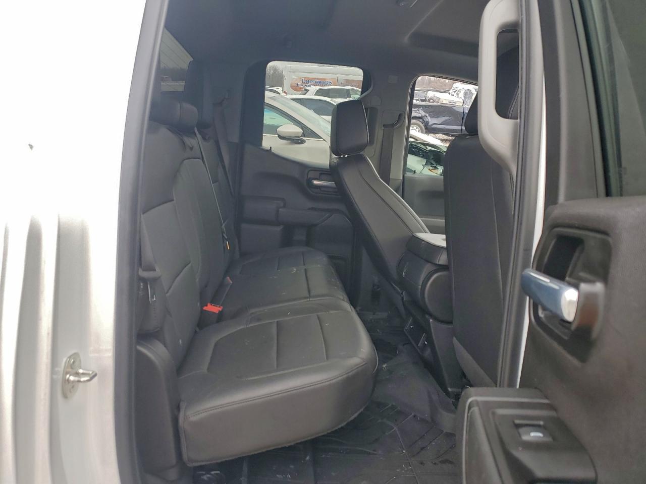 2021 CHEVROLET SILVERADO K1500 photo 10