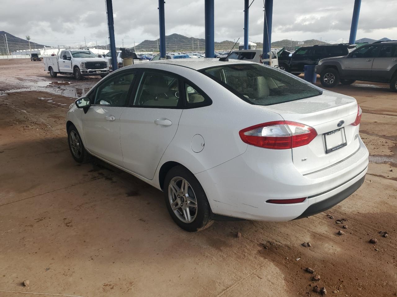 2019 FORD FIESTA SE photo 3