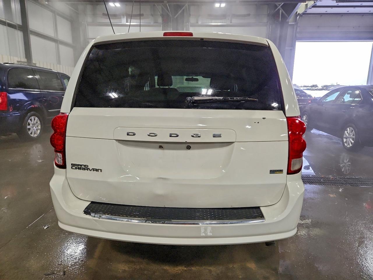 2012 DODGE GRAND CARAVAN SXT photo 11