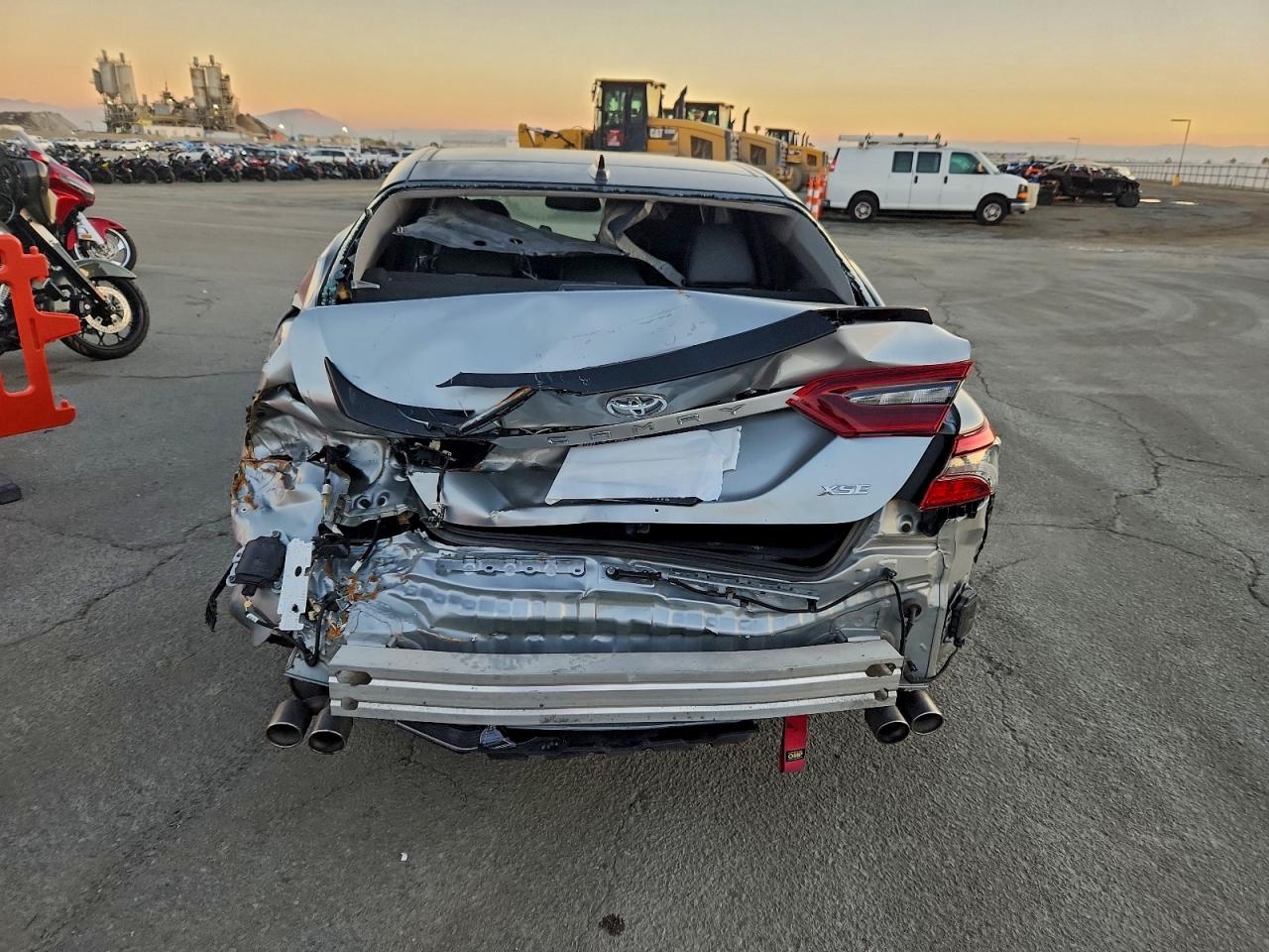 2021 TOYOTA CAMRY XSE photo 16