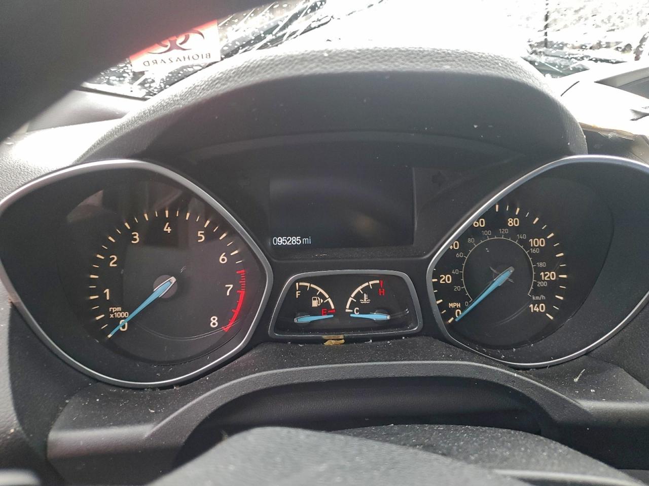 2017 FORD ESCAPE SE photo 9