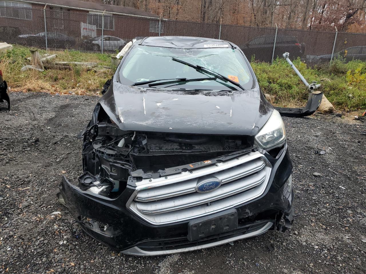 2017 FORD ESCAPE SE photo 5