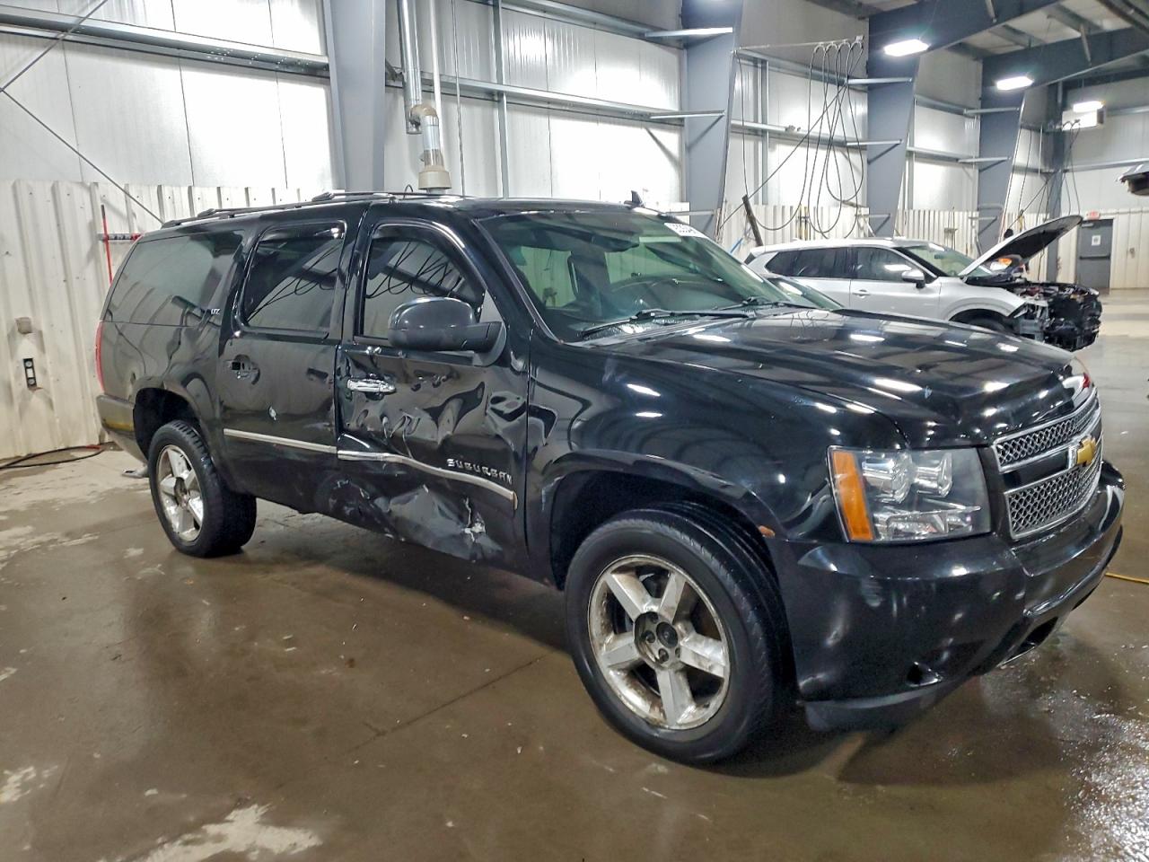2013 CHEVROLET SUBURBAN K1500 LTZ photo 7
