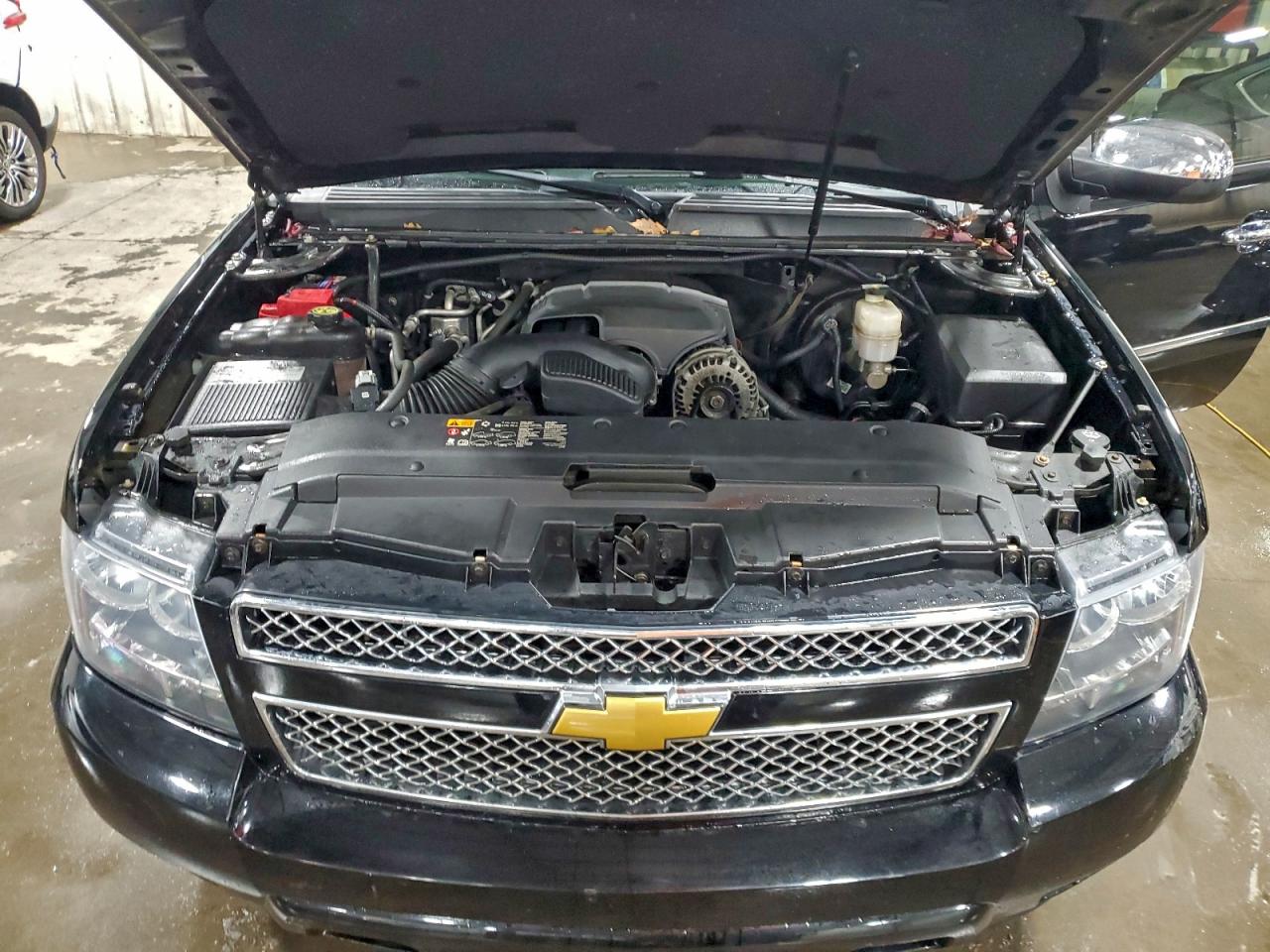 2013 CHEVROLET SUBURBAN K1500 LTZ photo 23
