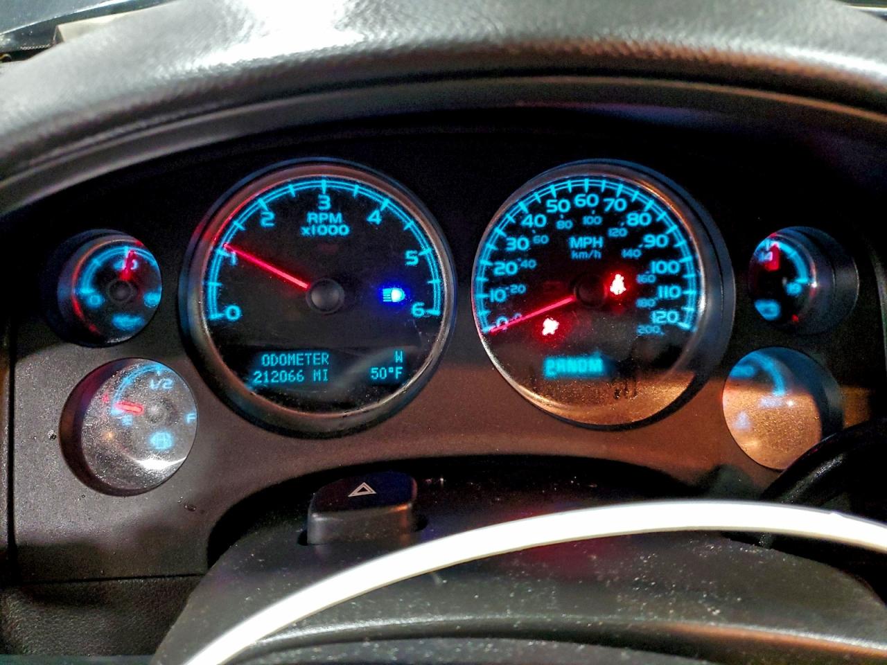 2013 CHEVROLET SUBURBAN K1500 LTZ photo 17