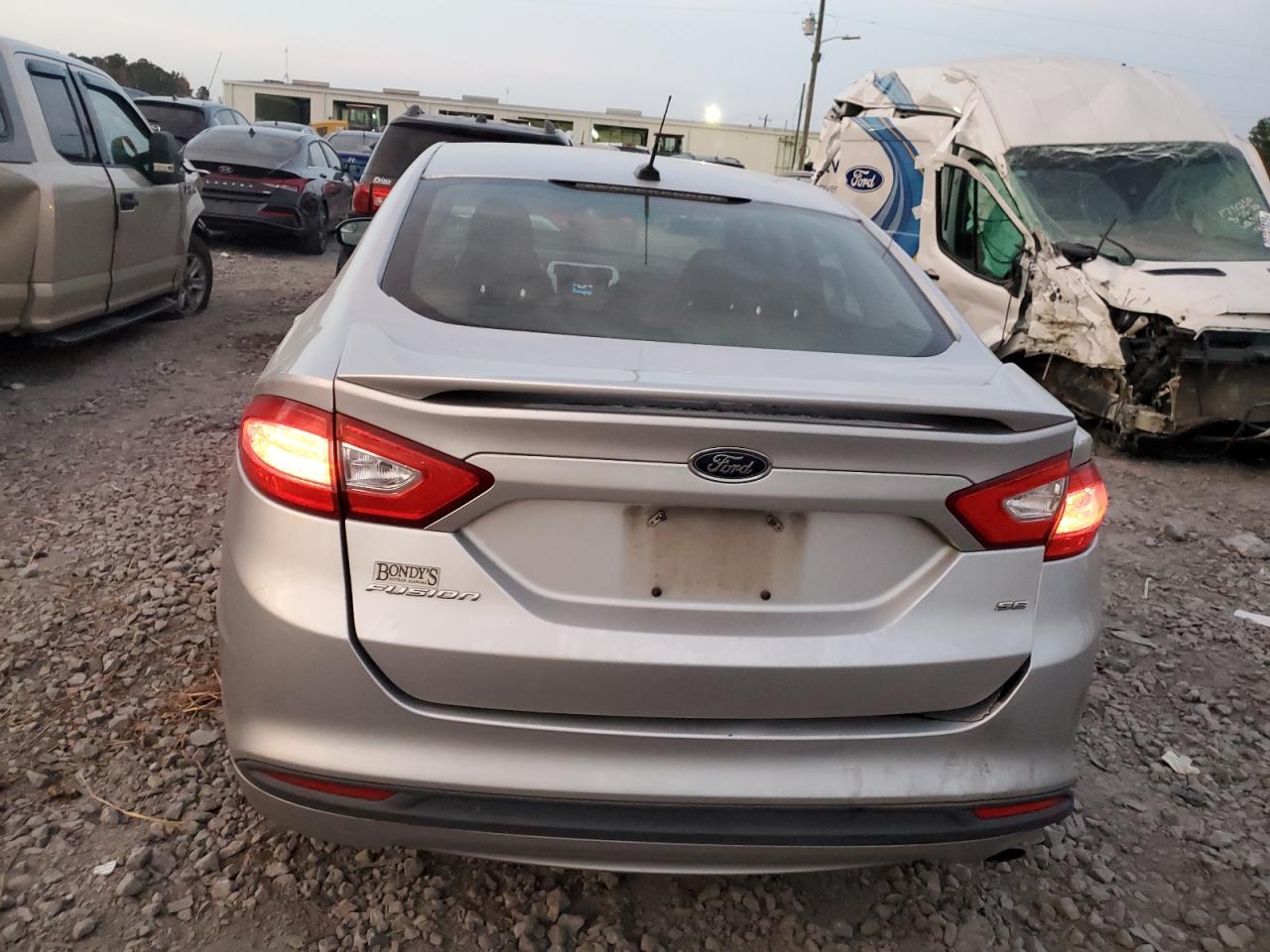 2014 FORD FUSION SE photo 6