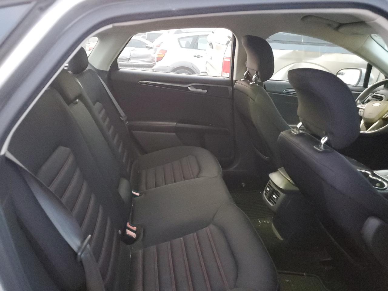 2014 FORD FUSION SE photo 10