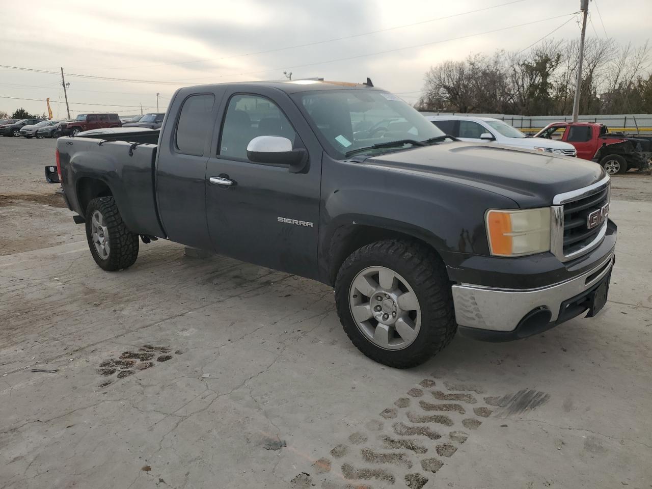 2011 GMC SIERRA C1500 SLE photo 4