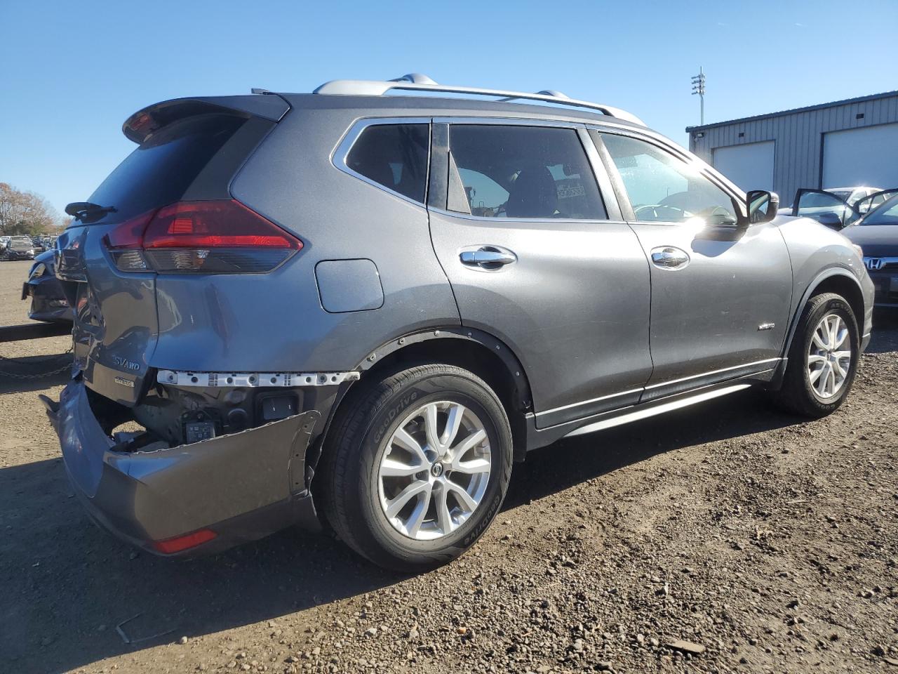 2018 NISSAN ROGUE SV HYBRID photo 3