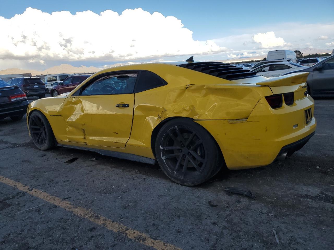 2011 CHEVROLET CAMARO SS photo 2