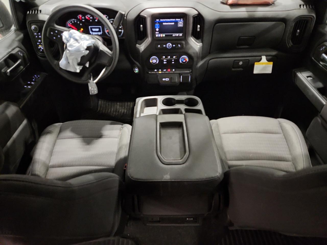 2023 CHEVROLET SILVERADO K1500 CUSTOM photo 8