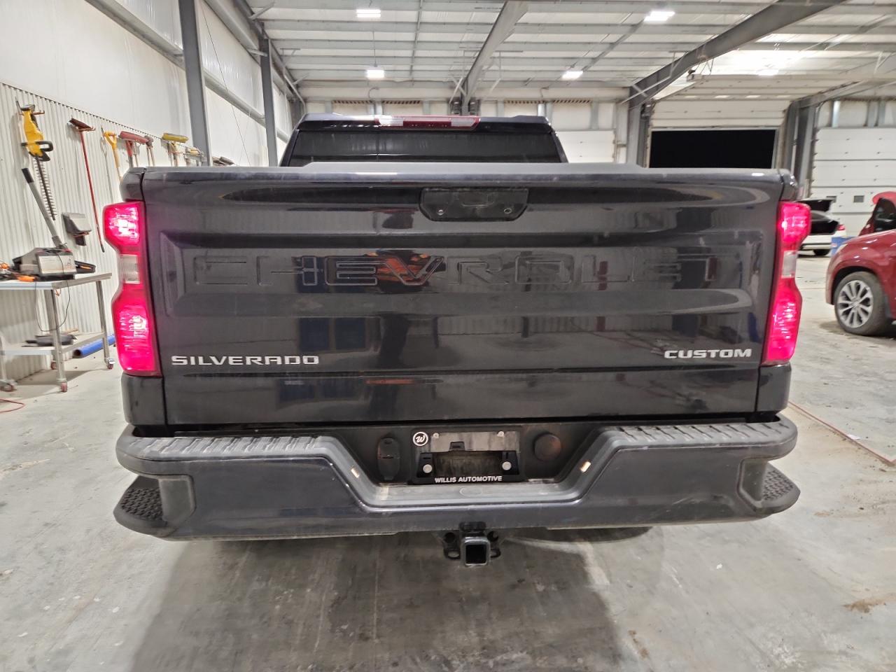 2023 CHEVROLET SILVERADO K1500 CUSTOM photo 6