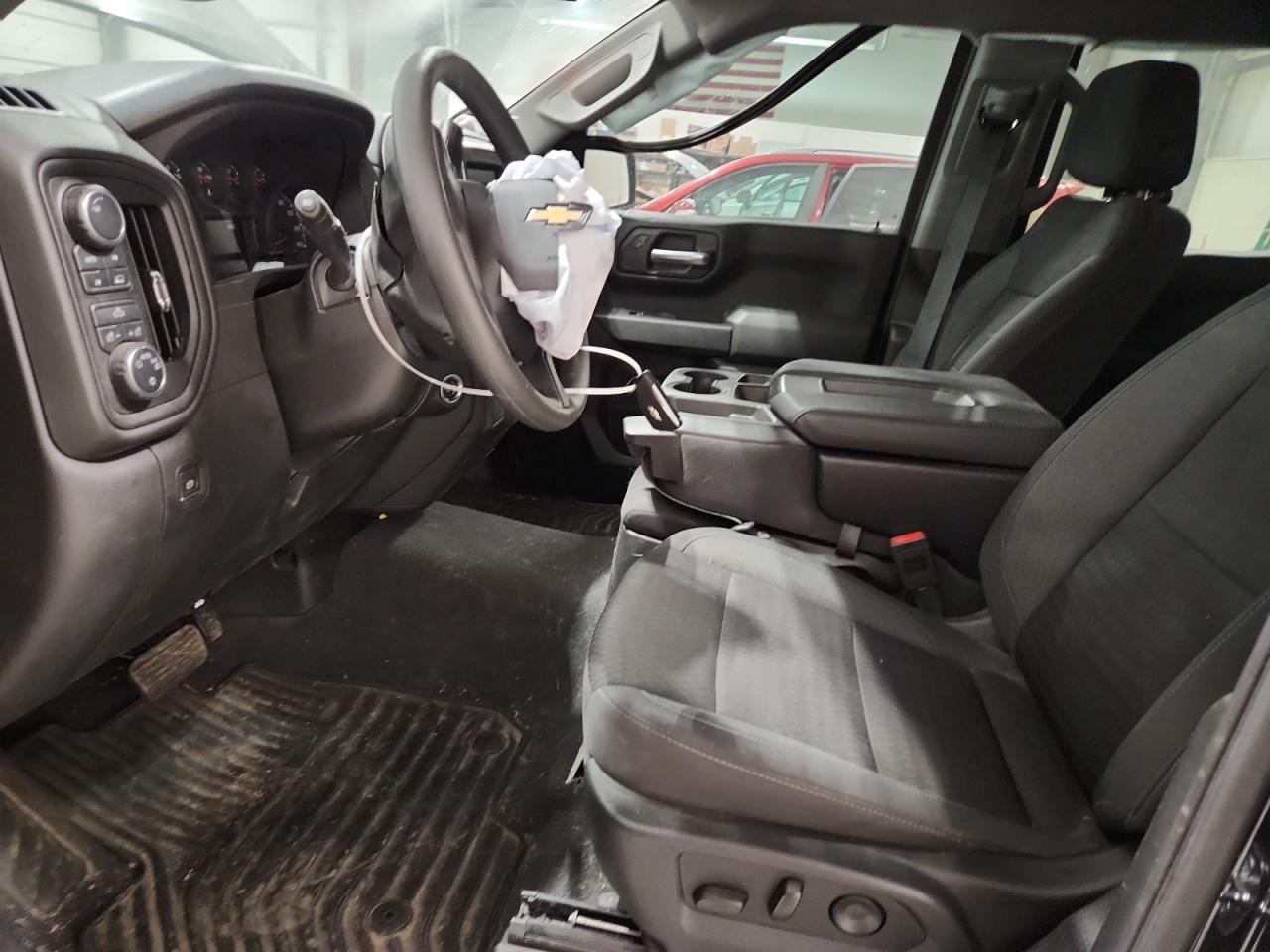 2023 CHEVROLET SILVERADO K1500 CUSTOM photo 7