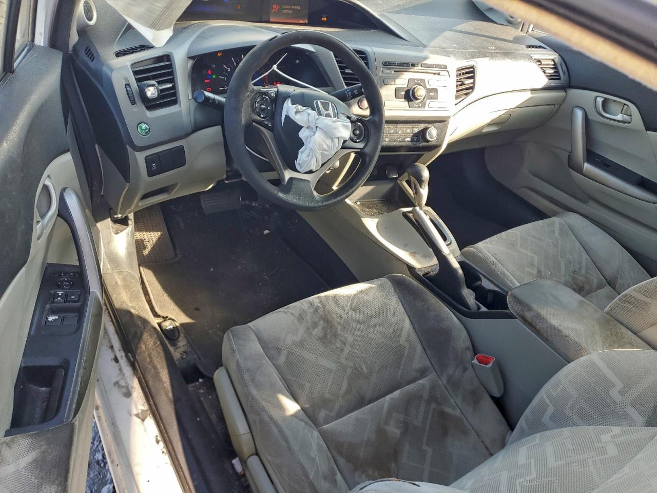 2012 HONDA CIVIC LX photo 22
