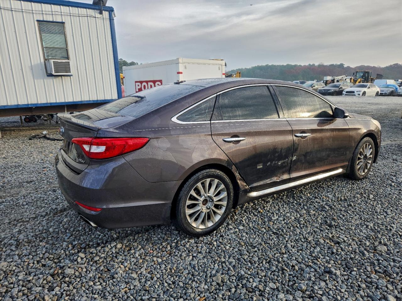 2015 HYUNDAI SONATA SPORT photo 3