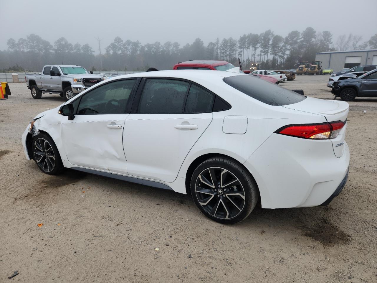 2021 TOYOTA COROLLA photo 2