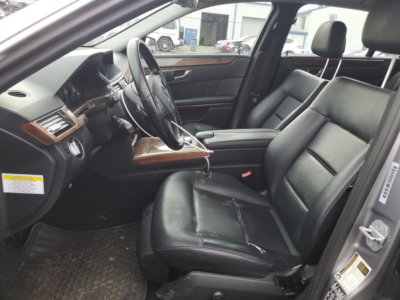 2011 MERCEDES-BENZ E 350 BLUETEC photo 13