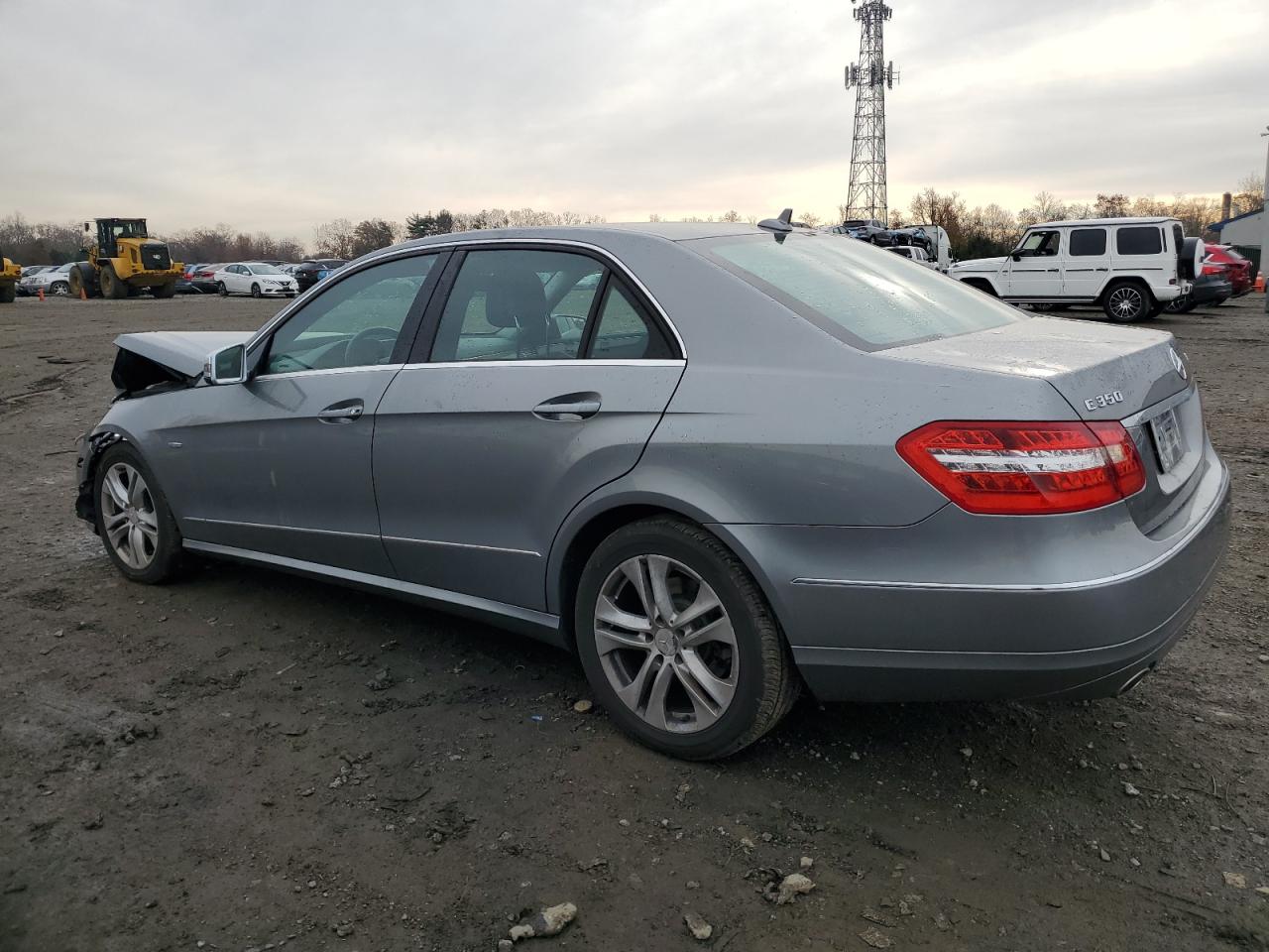 2011 MERCEDES-BENZ E 350 BLUETEC photo 3