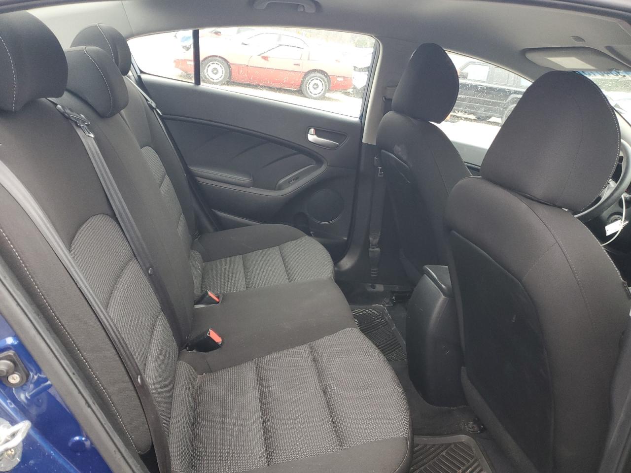 2017 KIA FORTE LX photo 10