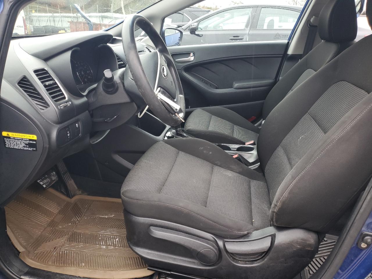 2017 KIA FORTE LX photo 7