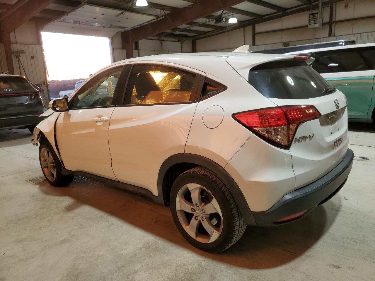 2016 HONDA HR-V EX photo 2