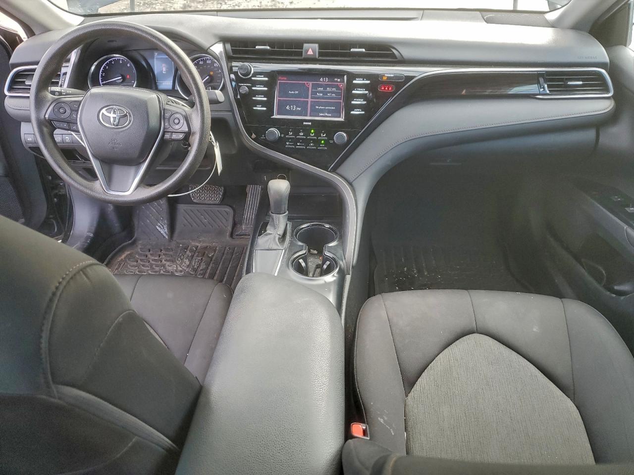 2020 TOYOTA CAMRY LE photo 15