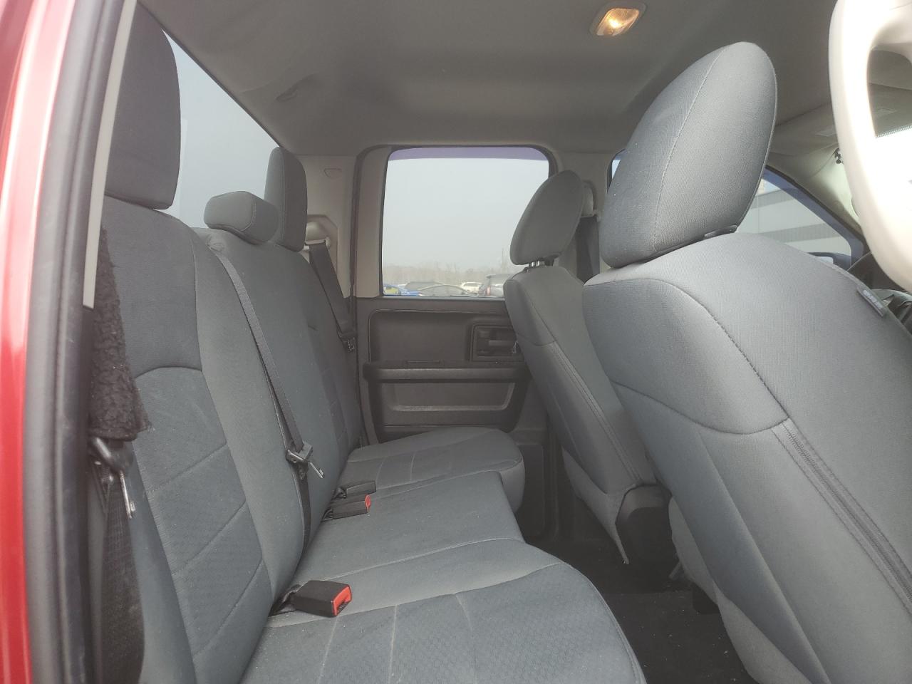 2014 RAM 1500 ST photo 10