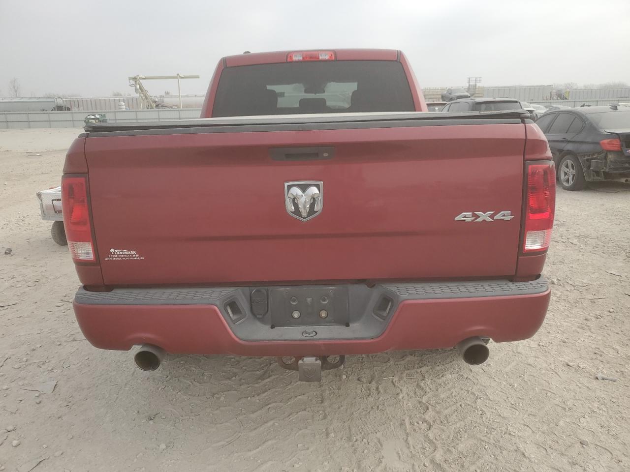 2014 RAM 1500 ST photo 6