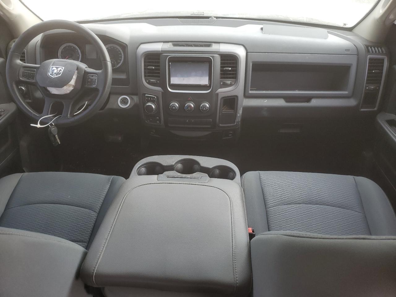 2014 RAM 1500 ST photo 8