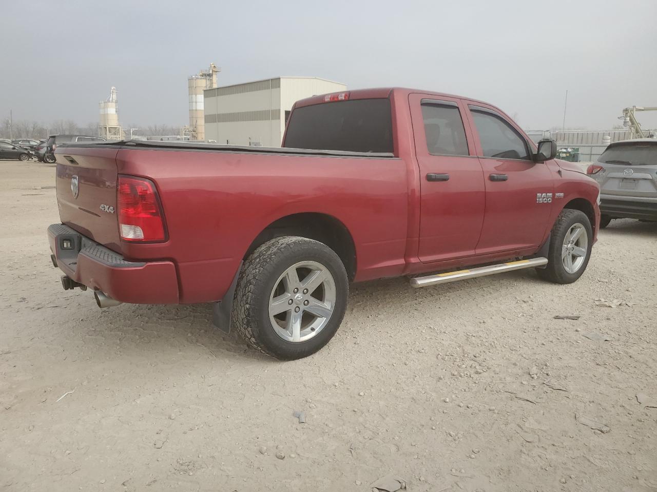 2014 RAM 1500 ST photo 3