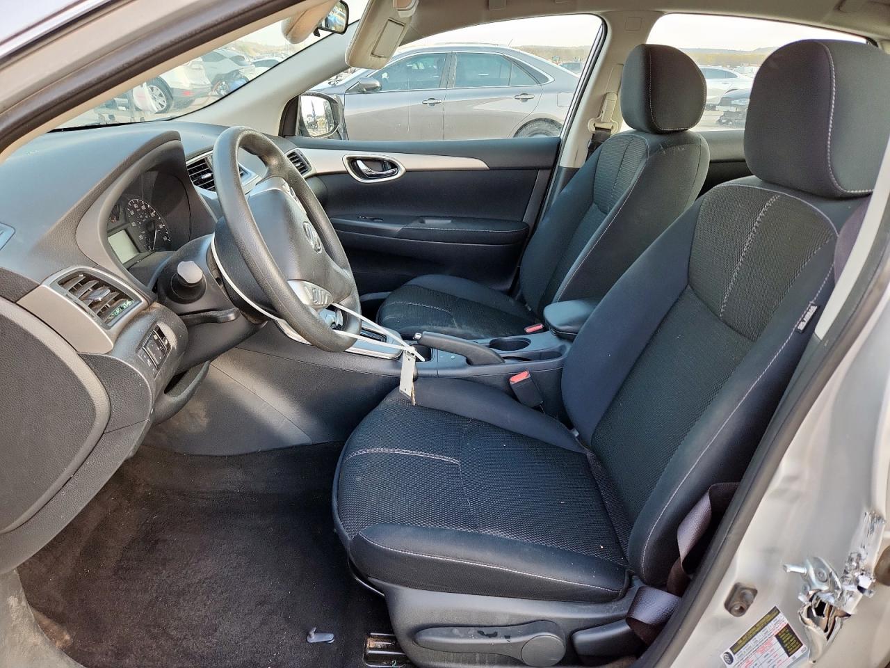 2015 NISSAN SENTRA S photo 7