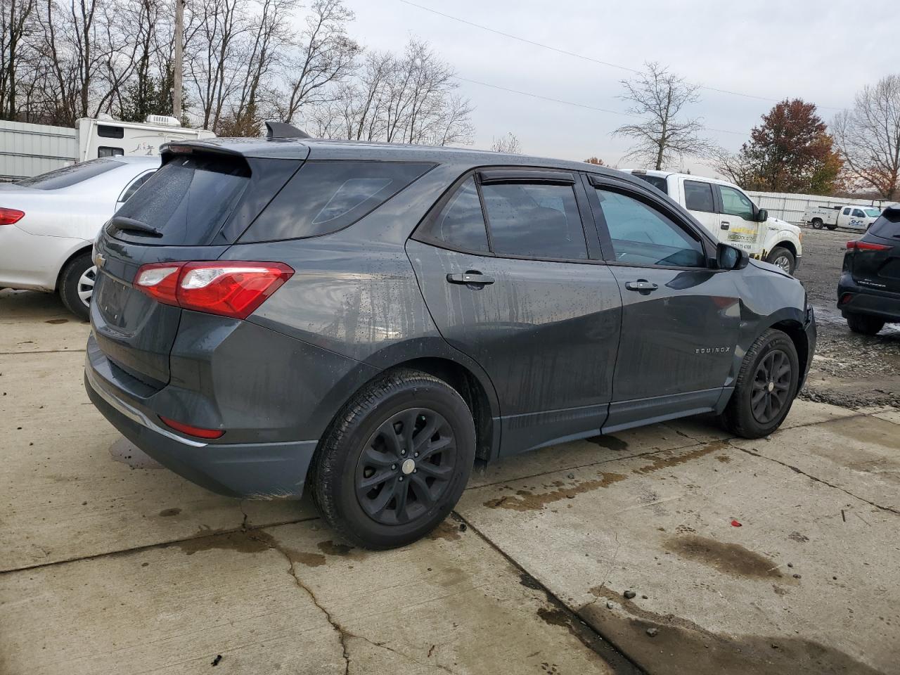 2018 CHEVROLET EQUINOX LS photo 3