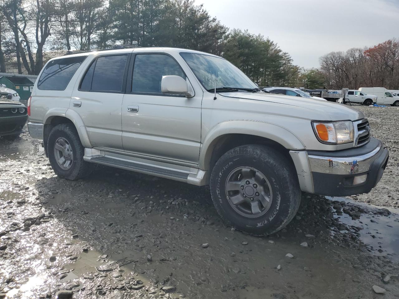2000 TOYOTA 4RUNNER SR5 photo 10