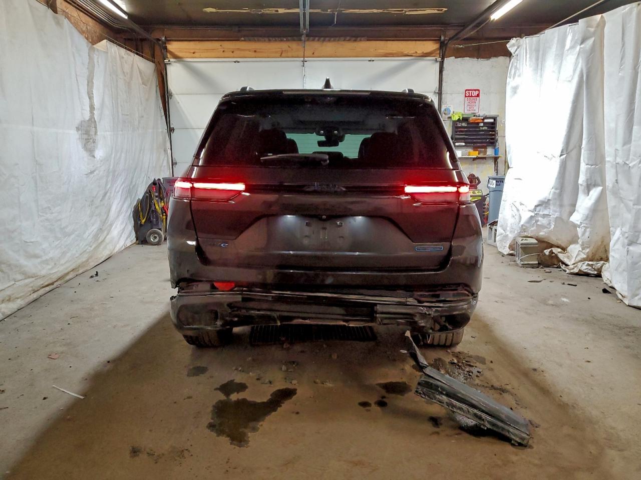 2023 JEEP GRAND CHEROKEE LIMITED 4XE photo 6