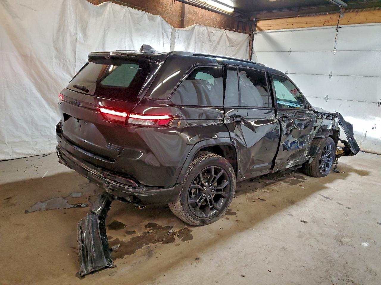 2023 JEEP GRAND CHEROKEE LIMITED 4XE photo 3