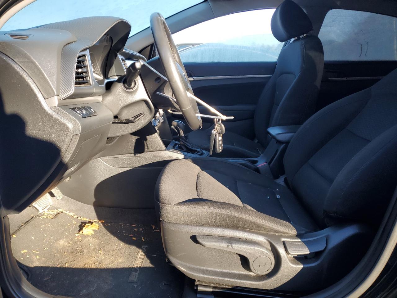 2020 HYUNDAI ELANTRA SEL photo 7
