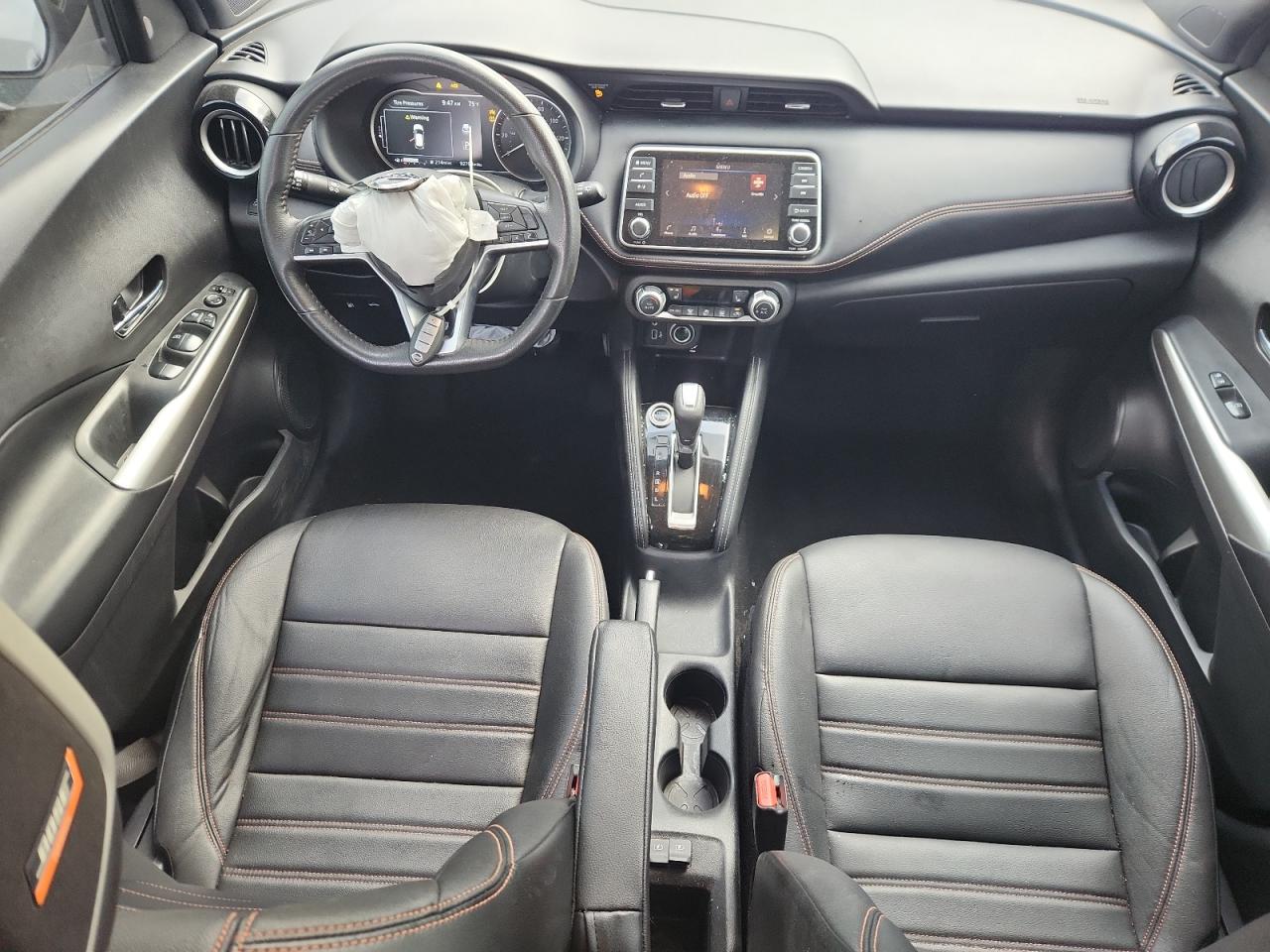 2018 NISSAN KICKS SR photo 22