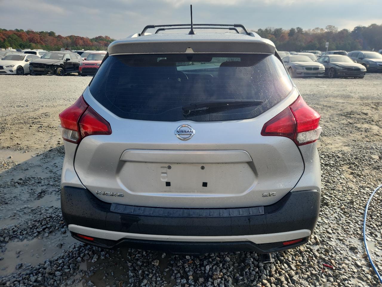 2018 NISSAN KICKS SR photo 16