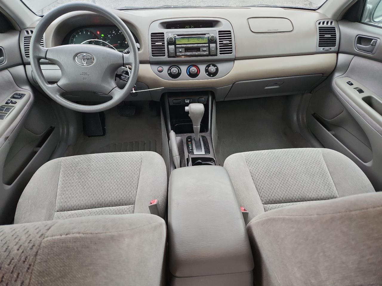 2002 TOYOTA CAMRY LE photo 22