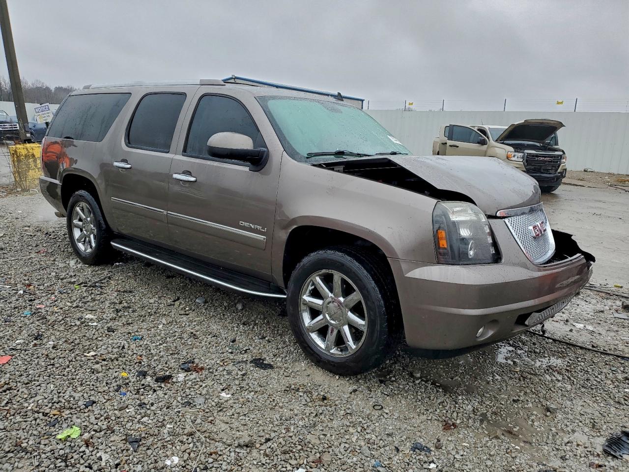 2012 GMC YUKON XL DENALI photo 7