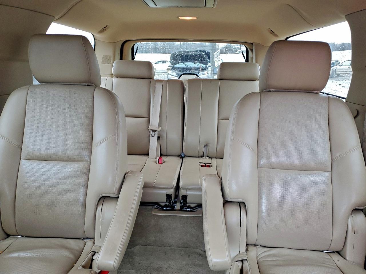 2012 GMC YUKON XL DENALI photo 19