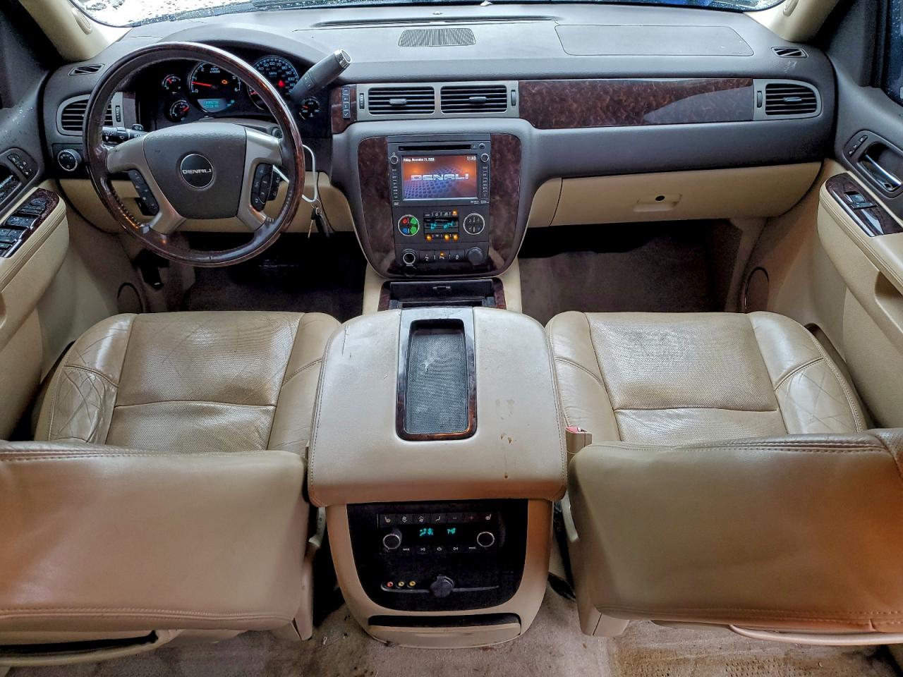 2012 GMC YUKON XL DENALI photo 15