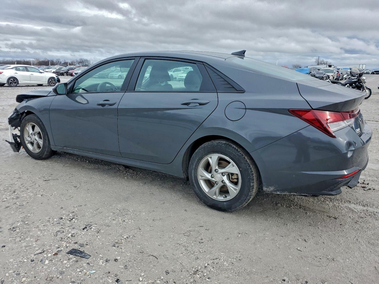 2023 HYUNDAI ELANTRA SE photo 2