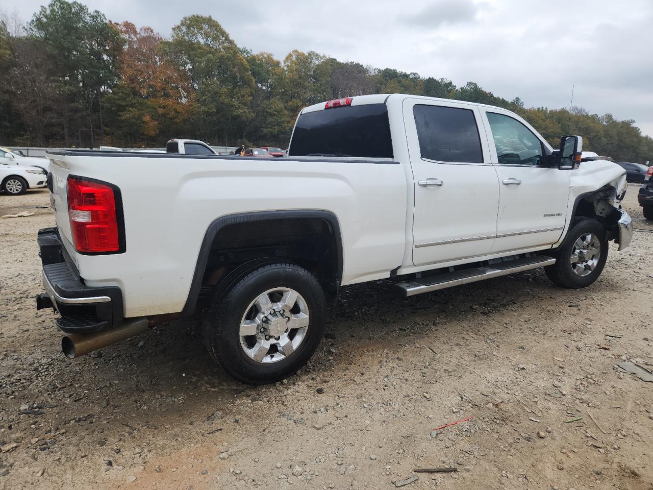 2019 GMC SIERRA K2500 SLT photo 3