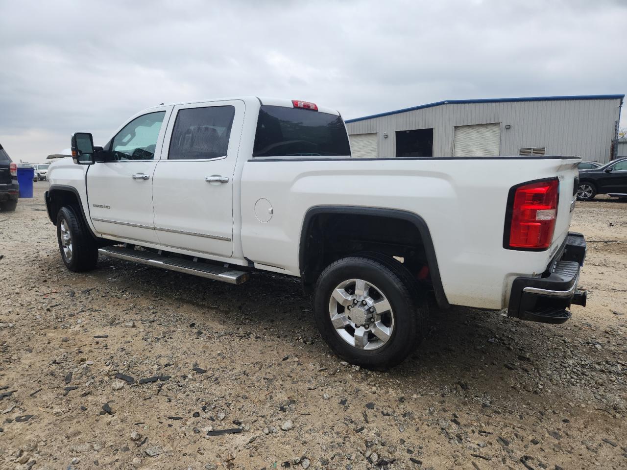 2019 GMC SIERRA K2500 SLT photo 2