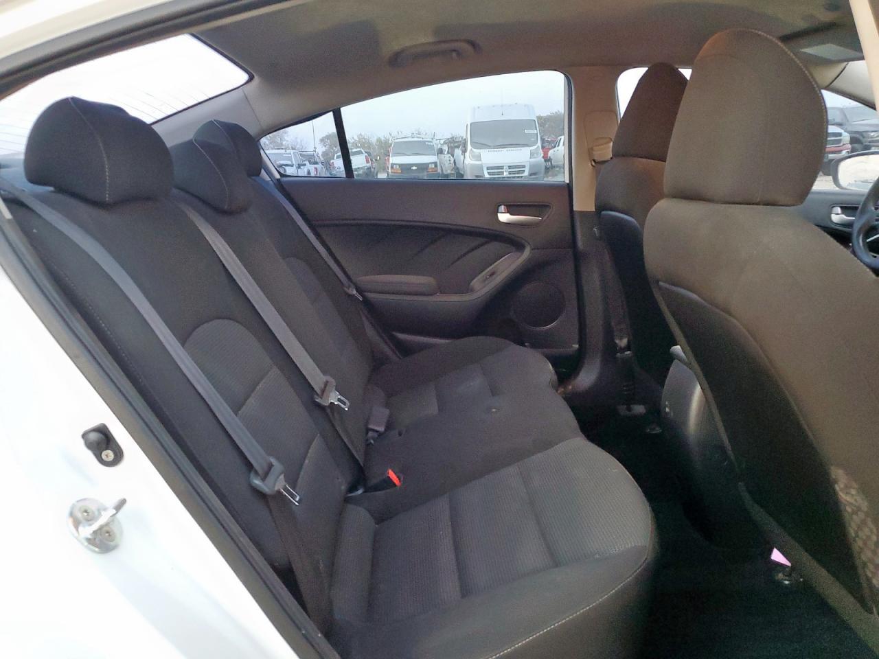 2017 KIA FORTE LX photo 19