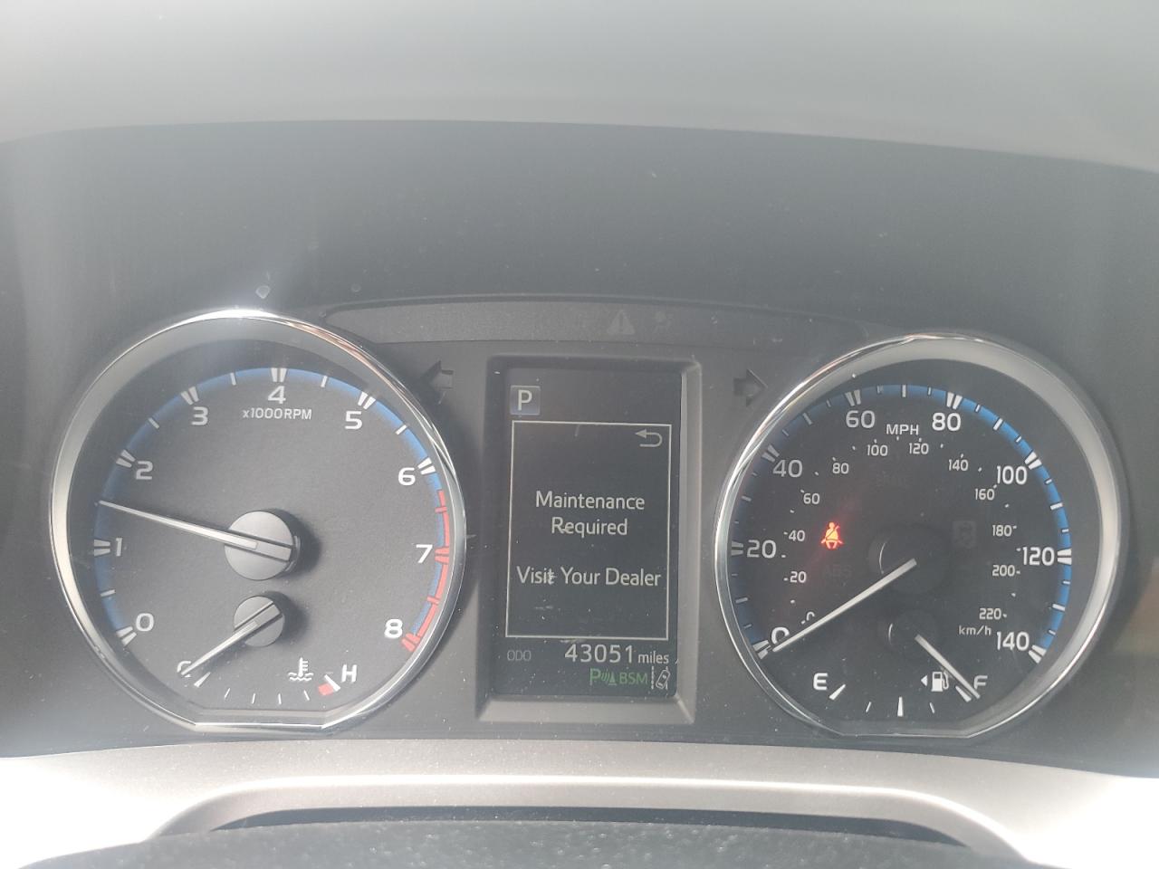 2016 TOYOTA RAV4 XLE photo 9