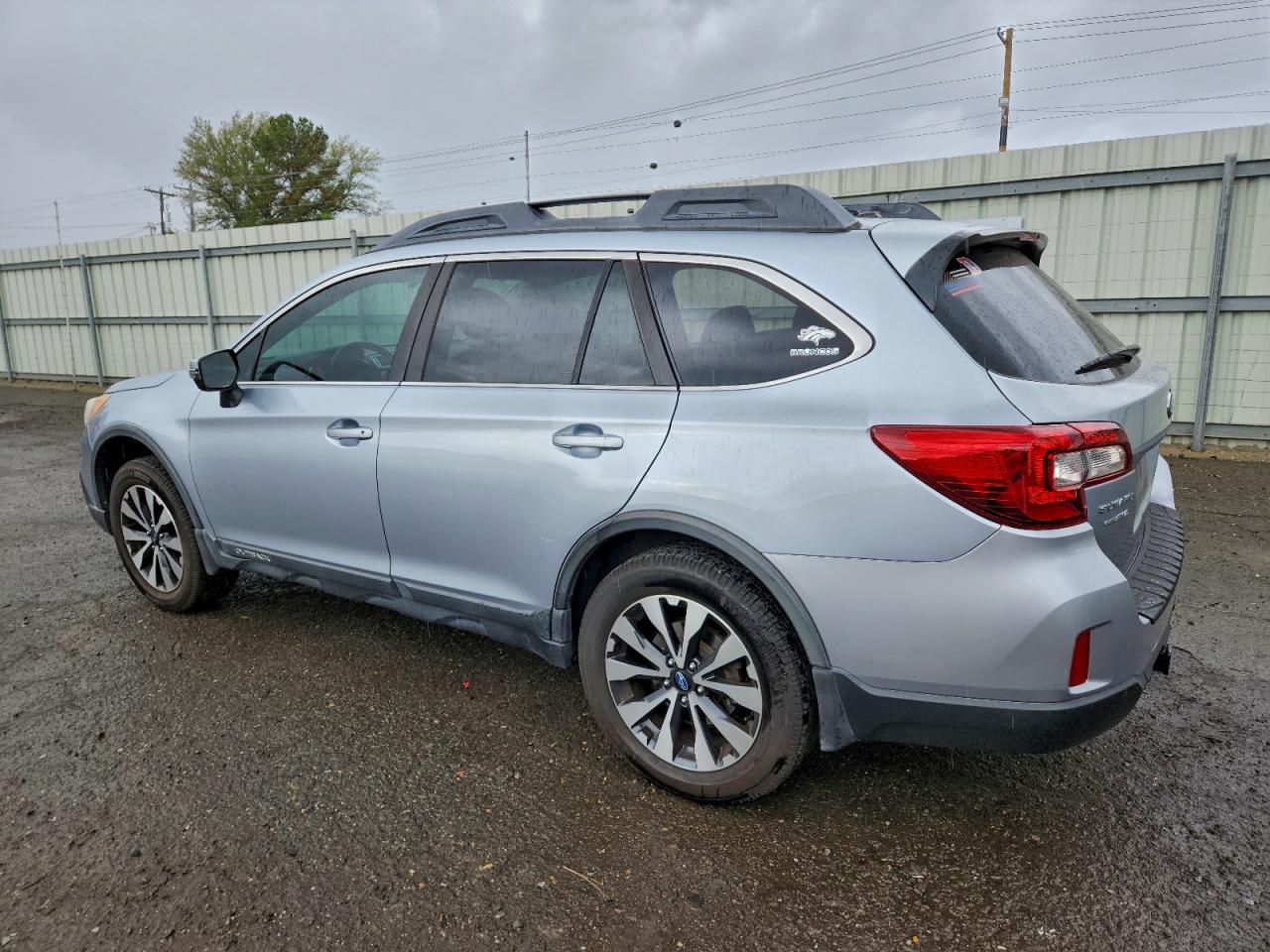 2015 SUBARU OUTBACK 2.5I LIMITED photo 2
