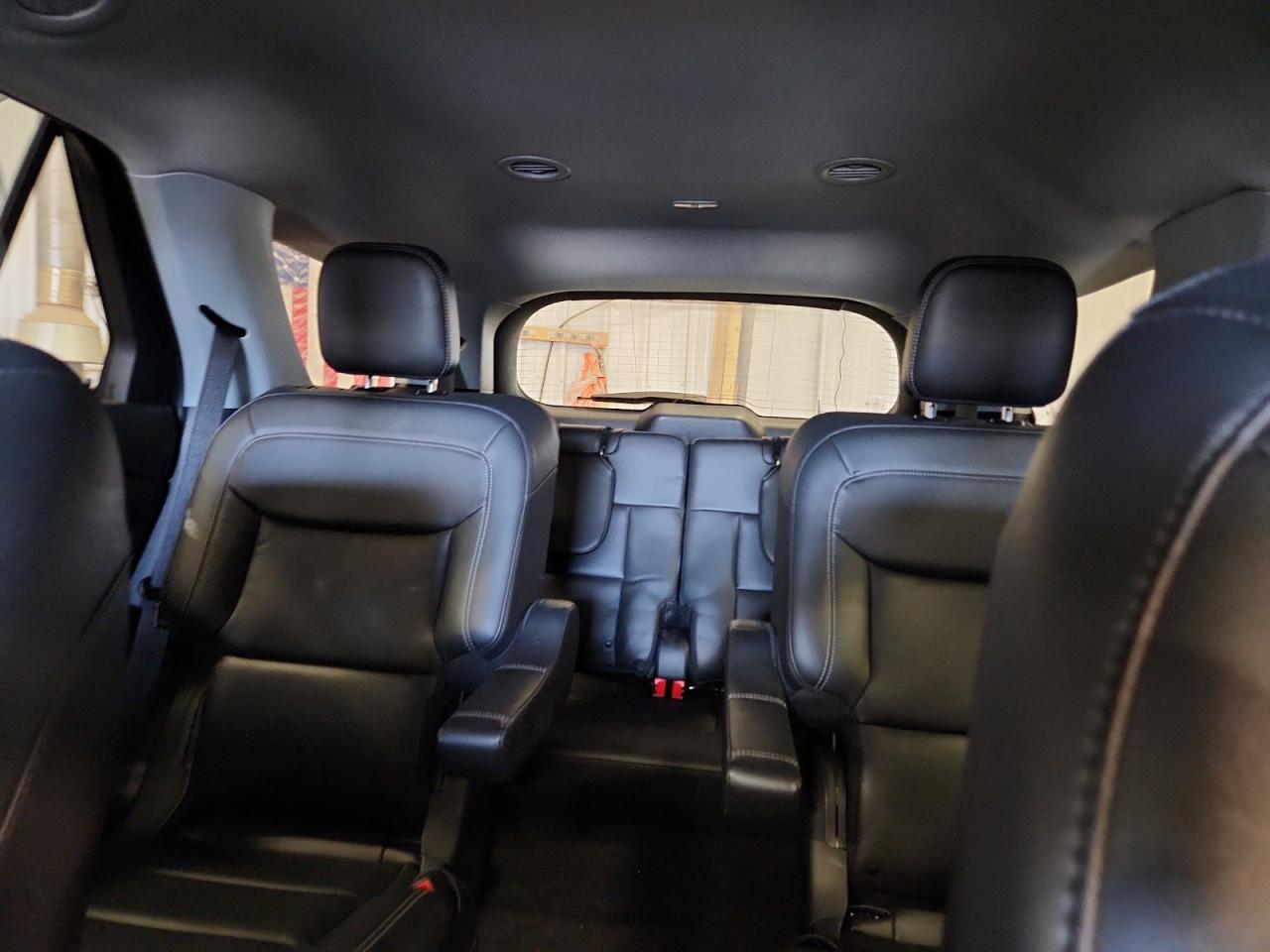 2023 FORD EXPLORER XLT photo 28