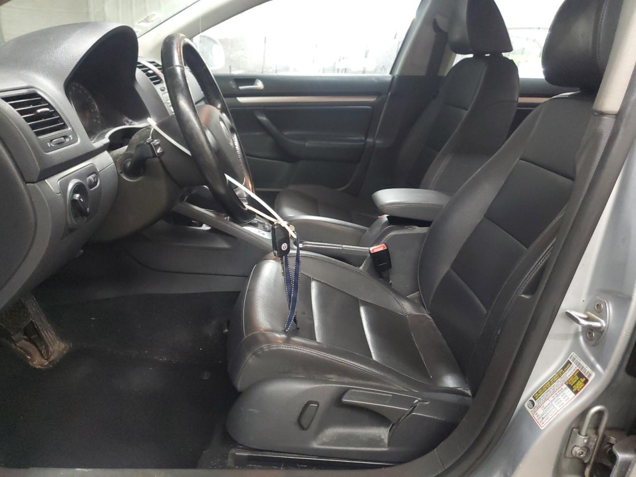 2009 VOLKSWAGEN JETTA SE photo 19